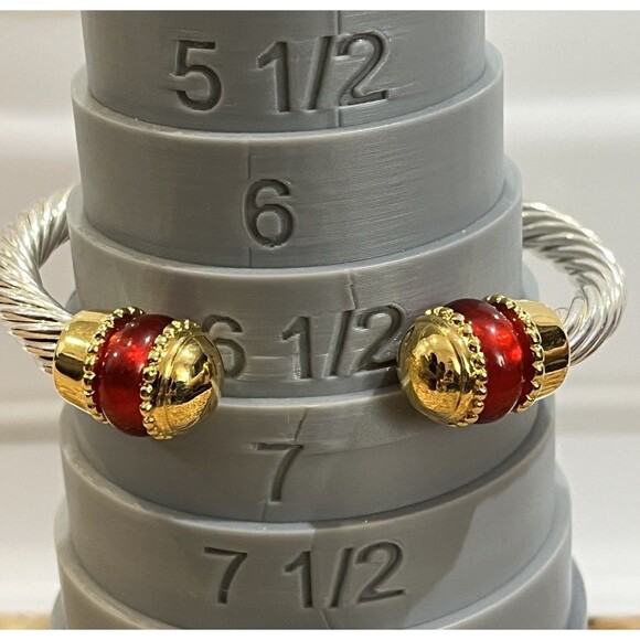 BEAUTIFUL HEAVY SILVER TWISTED METAL RED CATS EYE ACCENT OPEN END CUFF BRACELET - Picture 4 of 6